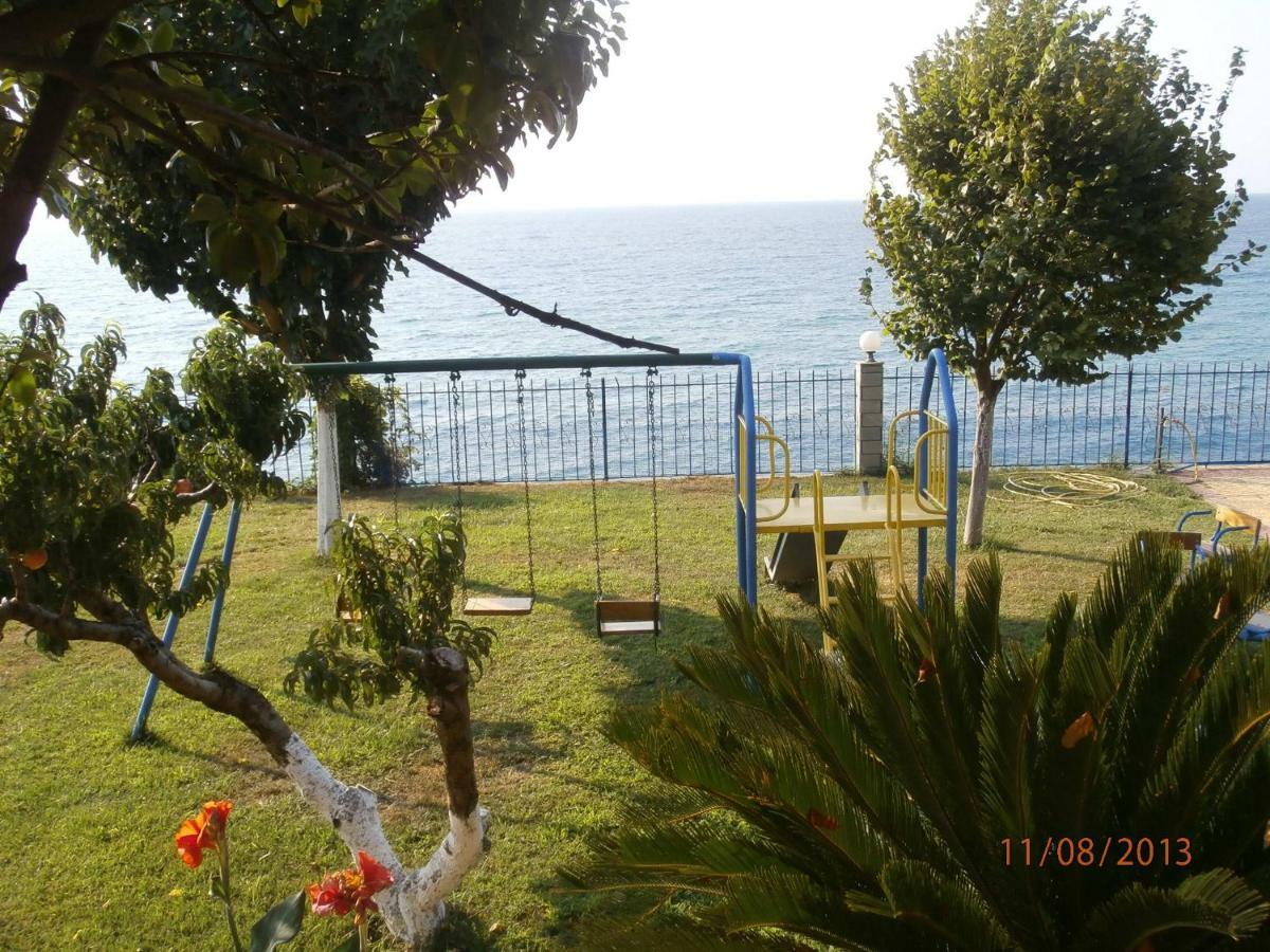 Secret Paradise Villas Loutra Elevtheron Buitenkant foto